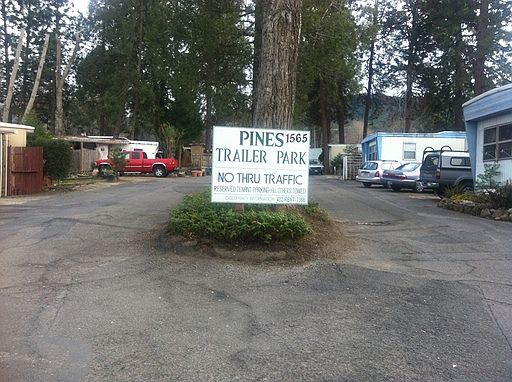 2nd image of 1565 Siskiyou Blvd Spc 1