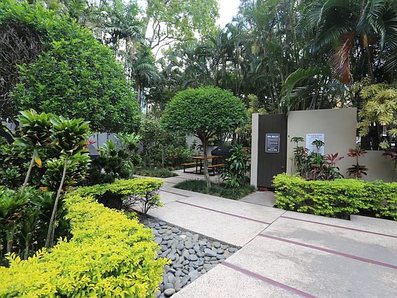 3rd image of 60 N Beretania St APT 2009