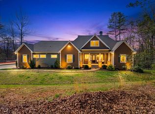 193 Mountain Harbour Dr, Hayesville, NC 28904