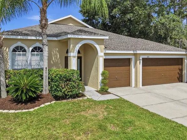 5553 Braddock Dr, Zephyrhills, FL 33541