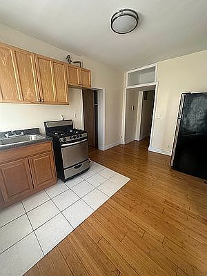 1st image of 2228 Amsterdam Ave APT 6A