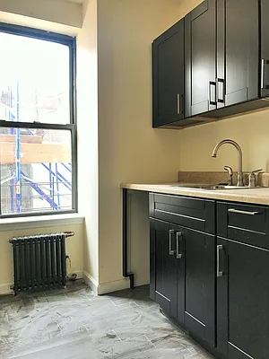 Rented by Crosstown Apartments NYC | media 39