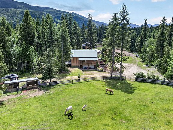 3rd image of 230 Sunshine Valley Rd