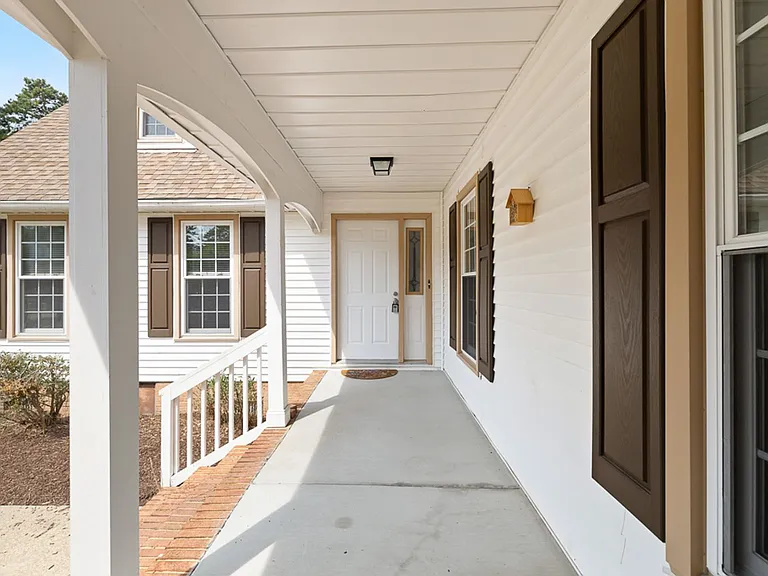 512 Bonsack Ct — Photo 4