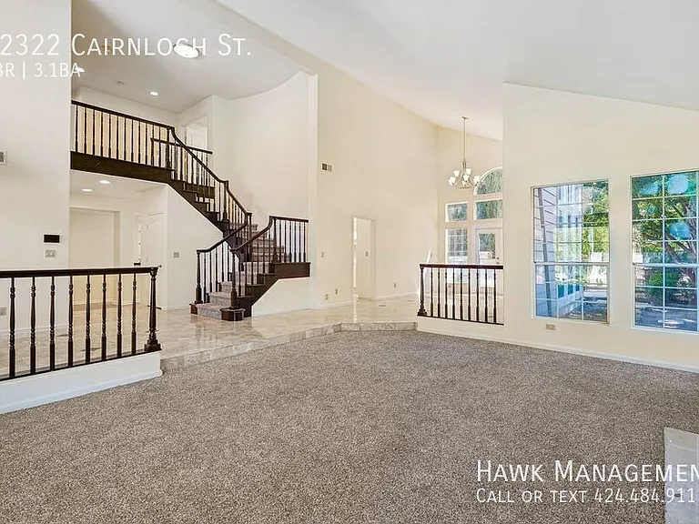 22322 Cairnloch St — Photo 12