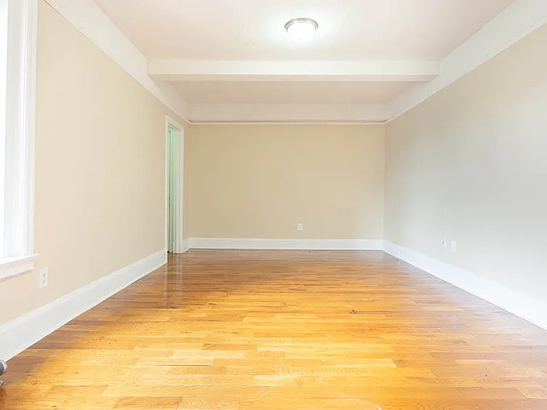 106 S Harrison St — Photo 10