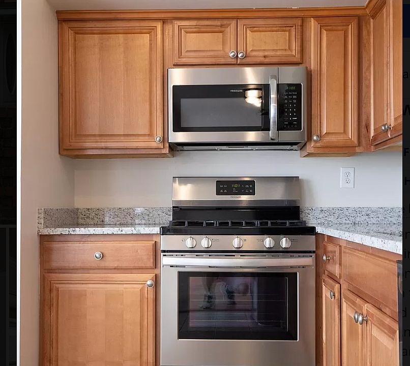 1st image of 10128 Fair Woods Dr