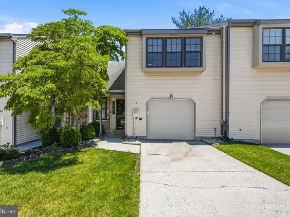 9 Emily Ct, Robbinsville, NJ 08691