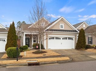 717 Bradhurst Pl, Cary, NC 27519