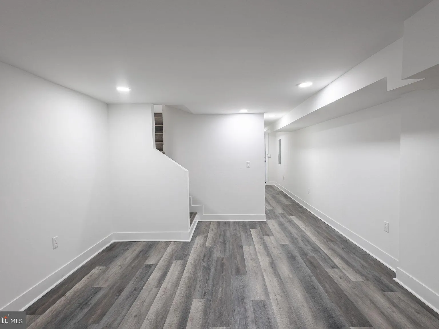 4 bed, 3.5 bath, 2212 sqft, $2,500 — Photo 4