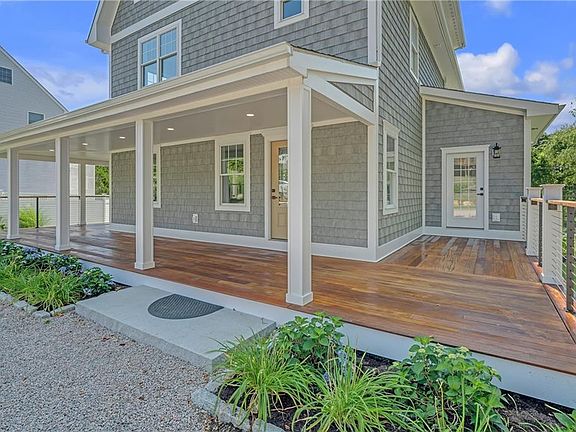 3rd image of 61 Slope Ave