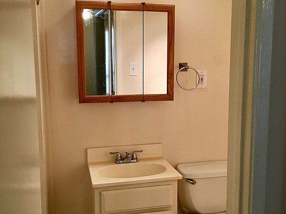 4th image of 14808 Blythe St APT 8