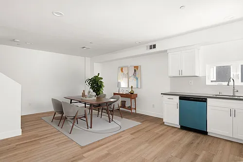 1839 S Longwood Ave #1/2 Photo 1