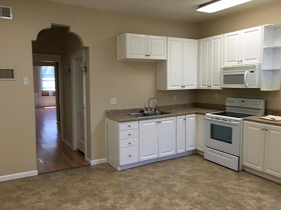 2nd image of 3201 Arsenal St #A