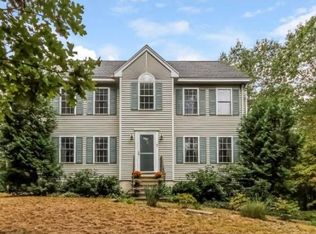 7 Blackberry Ln, Raymond, NH 03077