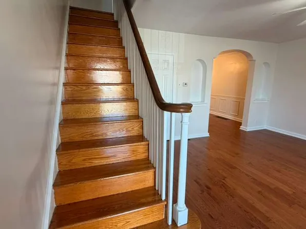 (undisclosed Address), Philadelphia, PA 19136