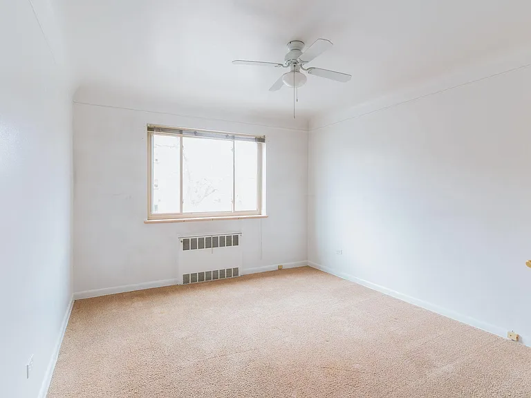 1175 N Emerson St — Photo 8