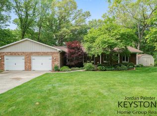 7475 Kenrob Dr SE, Grand Rapids, MI 49546