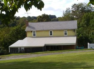 570 Potts Rd, Hookstown, PA 15050