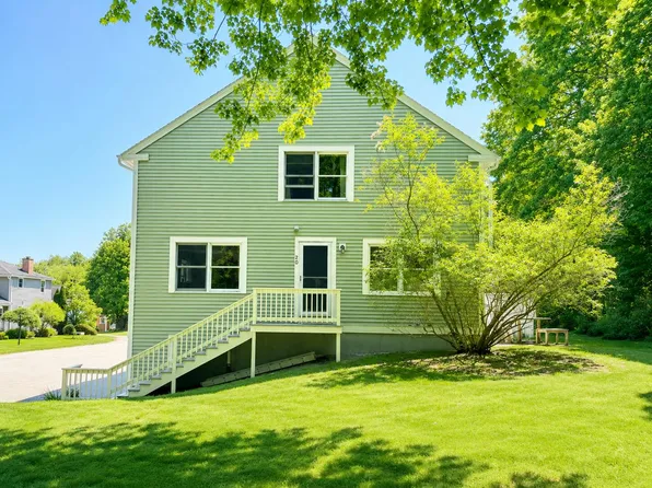 20 Ephraim Tyler Way #20, Kennebunk, ME 04043
