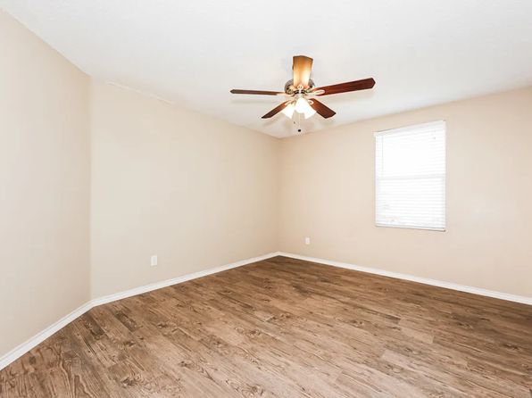 2208 Cap Rock Ln
