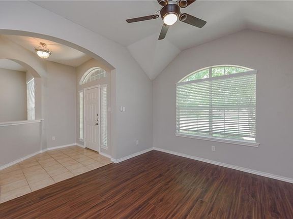 4th image of 5617 Parkplace Dr