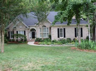 19631 River Falls Dr, Davidson, NC 28036