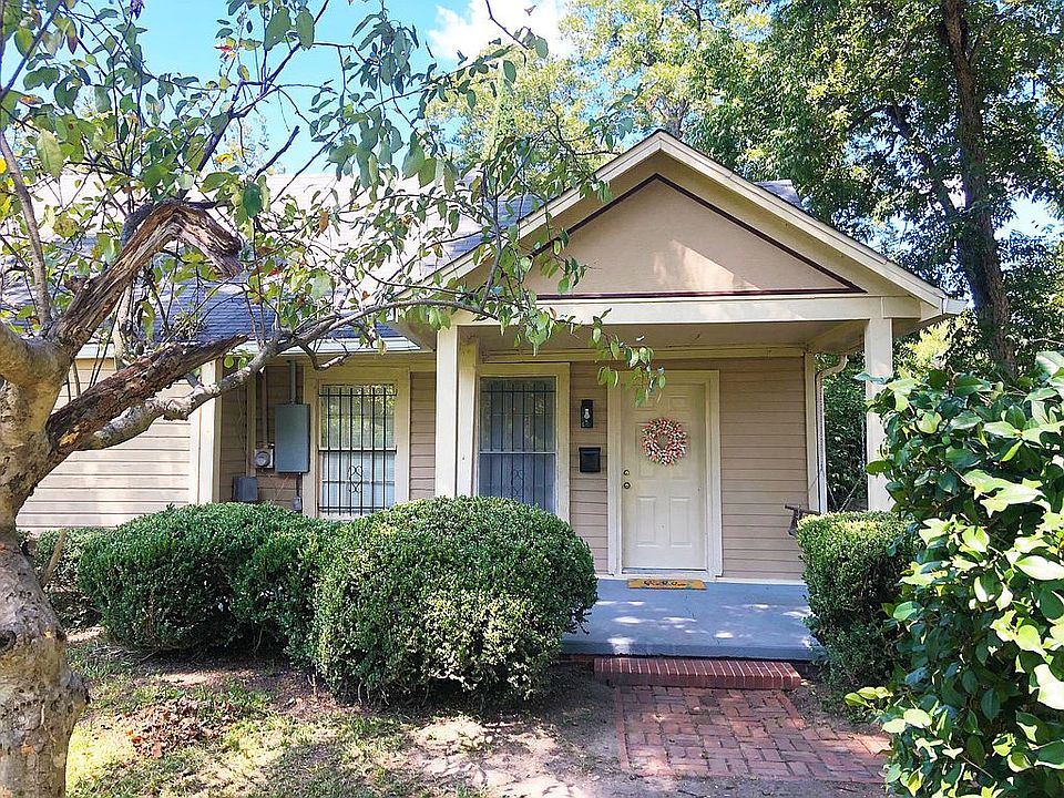 2nd image of 2553 Napier Ave