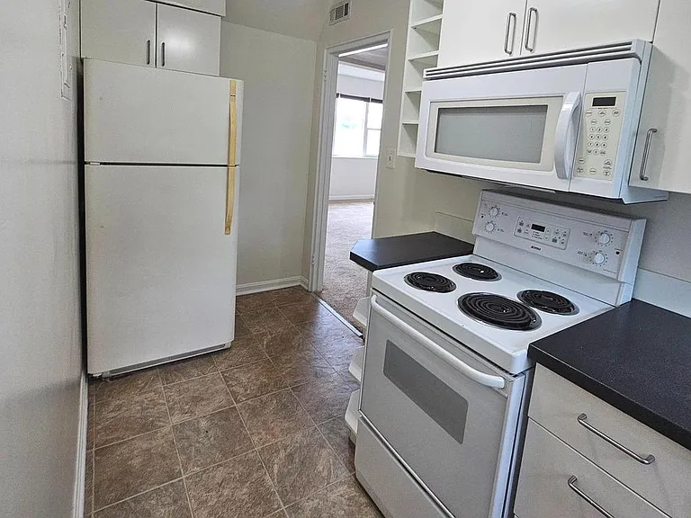 3045 Patrick Henry Dr #301 — Photo 8