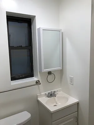 Rented by Skyline Realty LLC II | media 4
