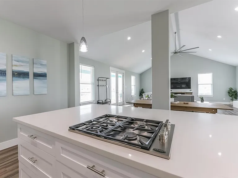 16630 Jean Lafitte Rd — Photo 19