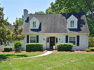 2520 Robinhood Rd, Winston Salem, NC 27104