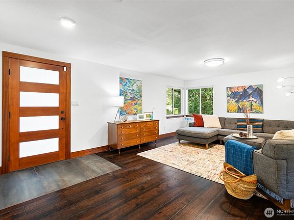 2nd image of 27495 Parcells Road NE