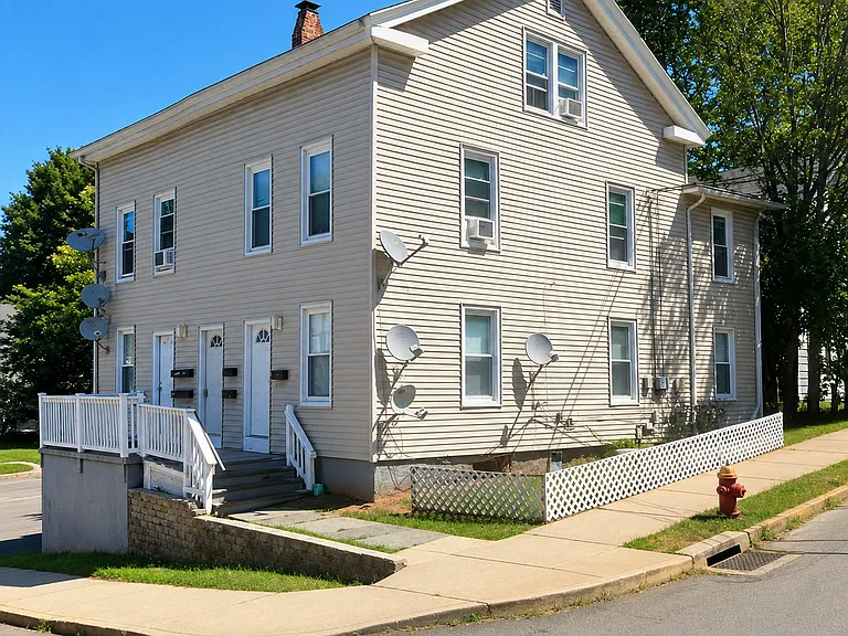 50 Olive St #3N — Photo 1