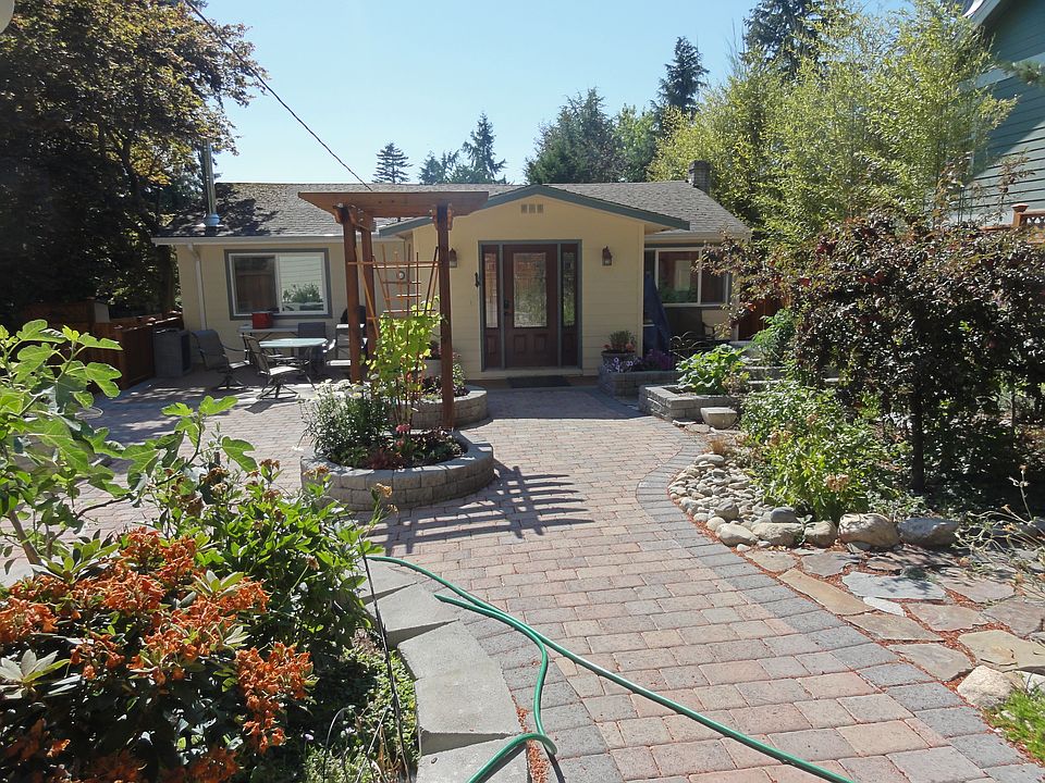 1st image of 15867 15th Ave NE