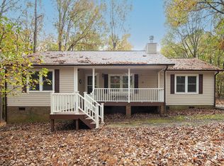 7011 Knotty Pine Rd, Waxhaw, NC 28173