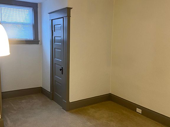 5th image of 1808 S Wenona Ave #1/2