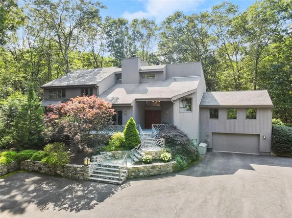 42 Old Church Lane, South Salem, NY 10590