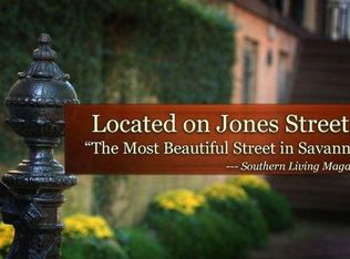 15 W Jones Ln, Savannah, GA 31401