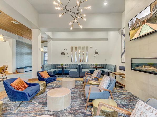 St. Marin | 1717 E Belt Line Rd, Coppell, TX