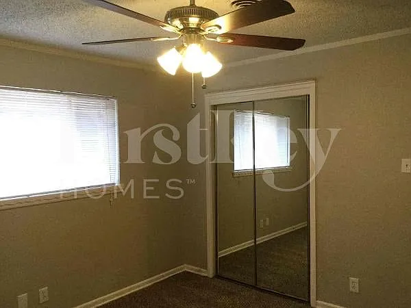 7000 Meadowbrook Dr — Photo 13