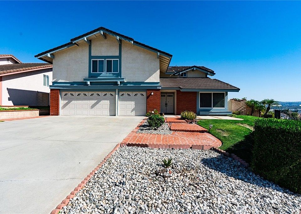 1st image of 330 Amberwood Dr