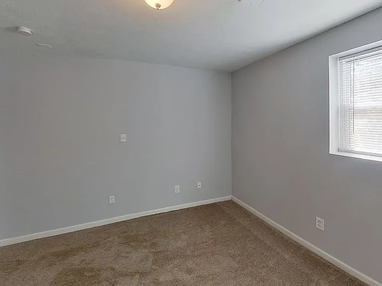 4942 Sheila Ln — Photo 11
