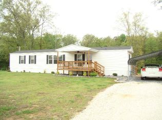 185 Shell Academy Rd, Paris, TN 38242