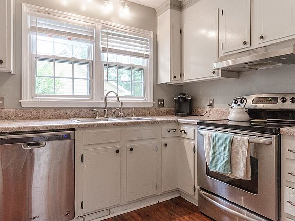 4th image of 7529 Surreywood Pl