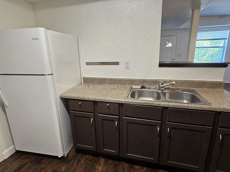 5550 Windermere Dr — Photo 6