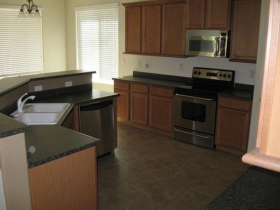 2nd image of 14761 W ASHCROFT Avenue