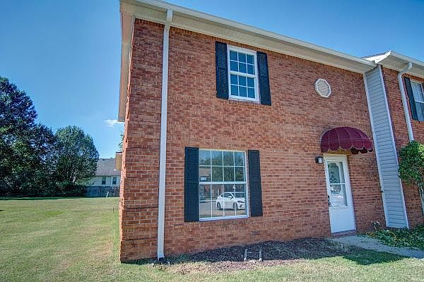 1st image of 139 Stokes Dr #139