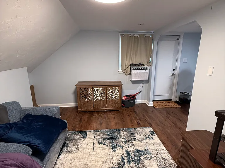 158 Houghton St #B — Photo 34