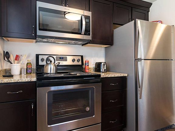 4th image of 1003 W Huron St #2